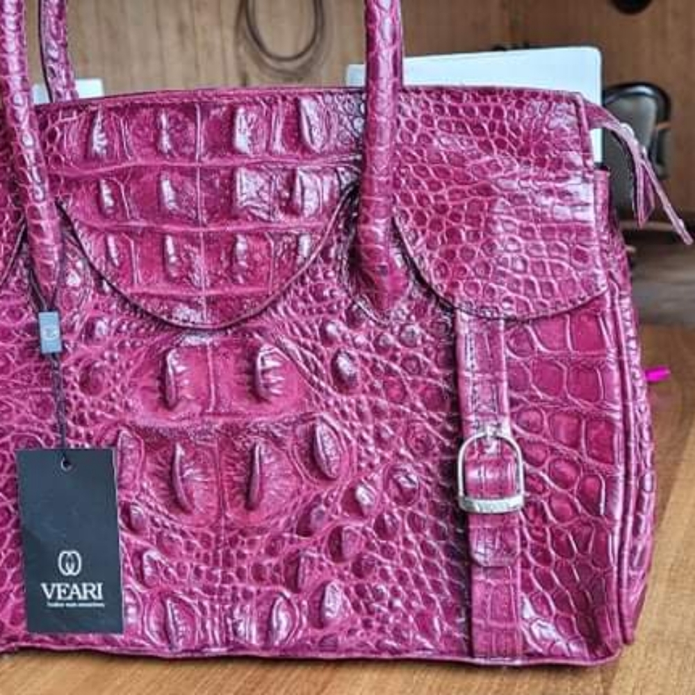 Alligator purse. Burgundy wine color. New - Picture 1 of 9